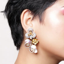 Load image into Gallery viewer, Baroque Pearl Earrings