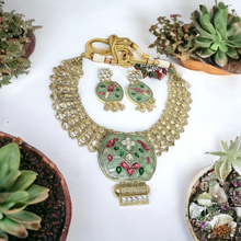 Load image into Gallery viewer, Hand Made Necklace in semi precious meena work(ISH)

