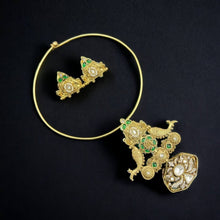 Load image into Gallery viewer, gold fish necklace
