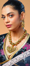 Load image into Gallery viewer, Temple Set in 925 silver With Kundan
