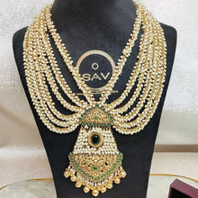 Load image into Gallery viewer, Small Moti Heavy Temple Set
