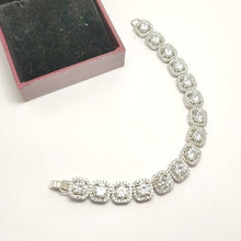 Load image into Gallery viewer, Solitaire Tennis Bracelet
