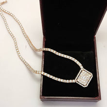 Load image into Gallery viewer, Rose Pendent Necklace
