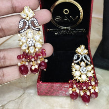 Load image into Gallery viewer, Victorian Pendent Ruby Fusion Mala
