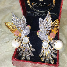 Load image into Gallery viewer, Eagle Fusion Baroque Earrings
