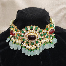Load image into Gallery viewer, Classy Kundan Chokher in Ruby Emeralds (ISH)
