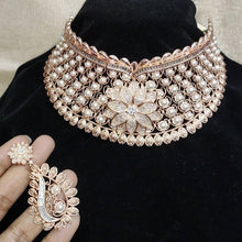 Load image into Gallery viewer, Rose Gold Diamond Pearl Chokher
