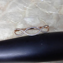 Load image into Gallery viewer, Curve Bracelet in Rose
