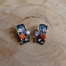 Load image into Gallery viewer, Antique Western Smart Earrings
