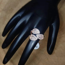 Load image into Gallery viewer, Leaf Ring in Sterling Silver
