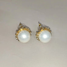 Load image into Gallery viewer, Pearl Studs

