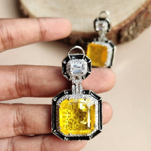 Load image into Gallery viewer, Trendy Earrings 
